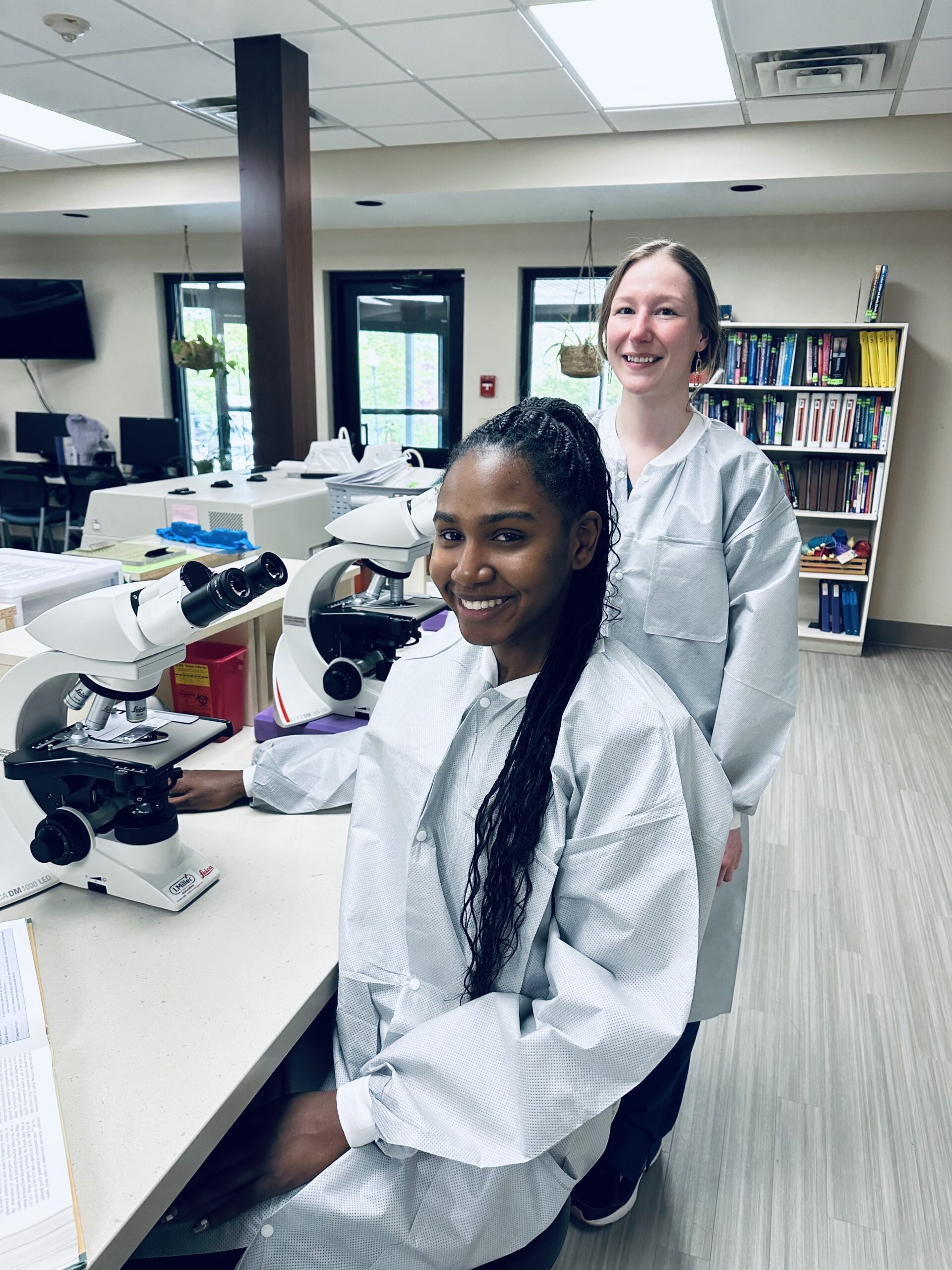 Eaglesome Family Fund Gifts New Microscopes For Lab School News